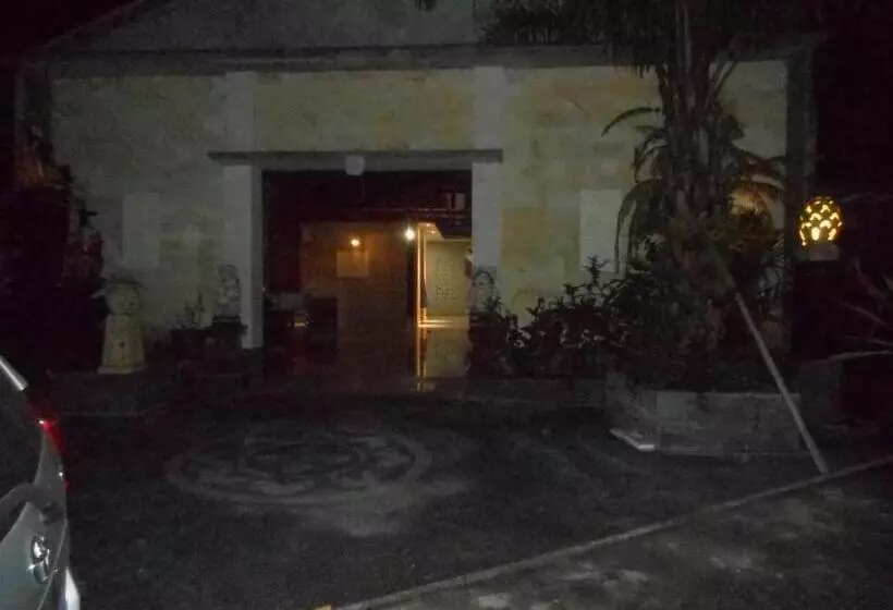 ペンション Suci Amerta Guest House