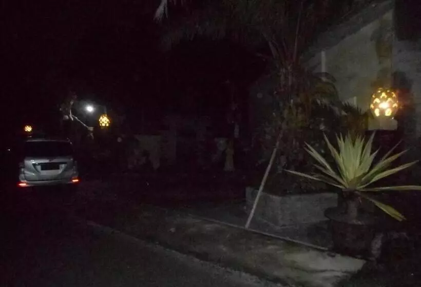 ペンション Suci Amerta Guest House