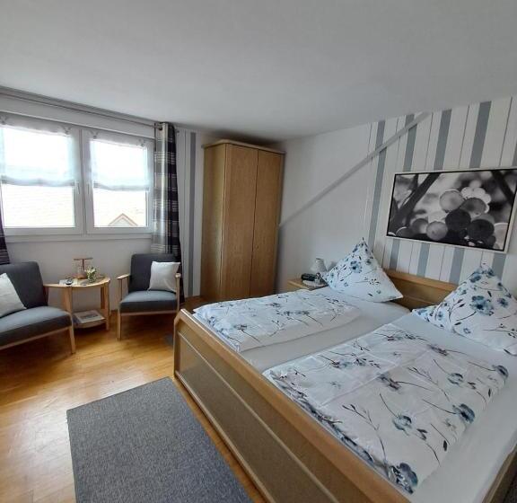 פנסיון Wein Und Gästehaus Lentes