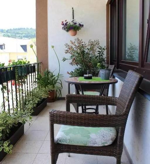 Majatalo Wein  Und Gästehaus Lentes