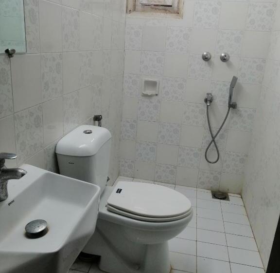 تختخواب و صبحانه Vorano Guest House