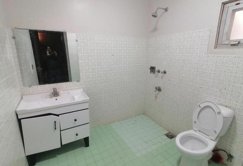 تختخواب و صبحانه Vorano Guest House