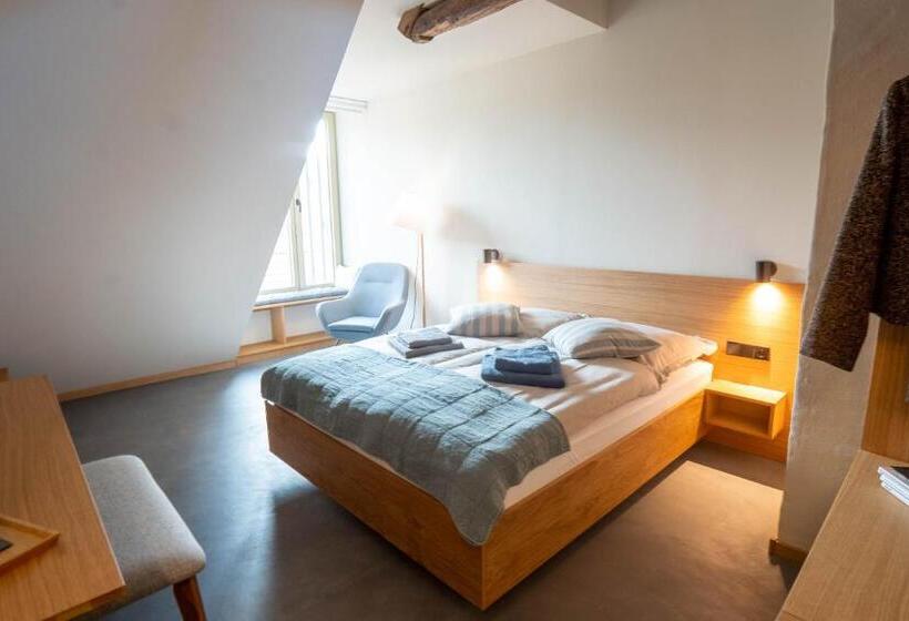 Tignum   übernachten Mit Historischem Flair