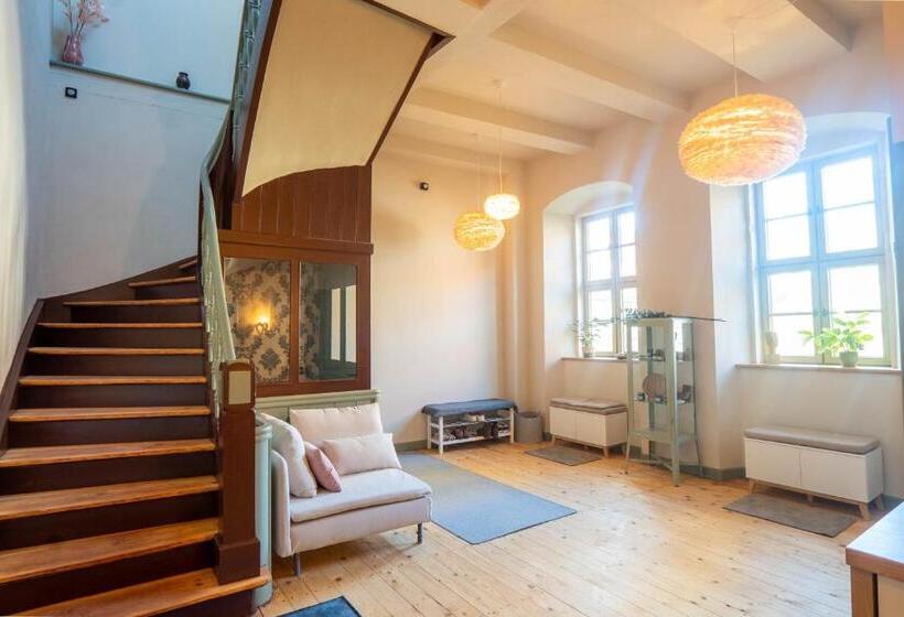 Tignum   übernachten Mit Historischem Flair