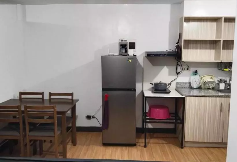 ホテル Alleja Condominium