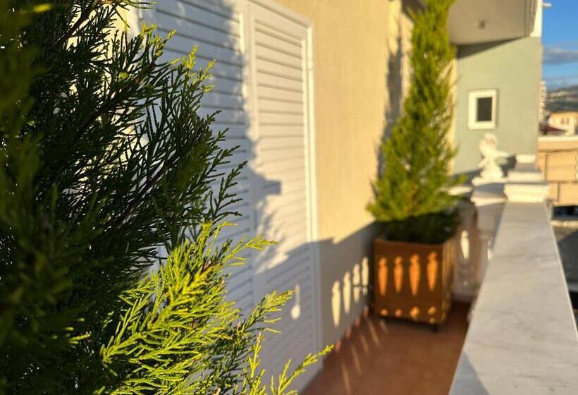 فندق Arial Lofts