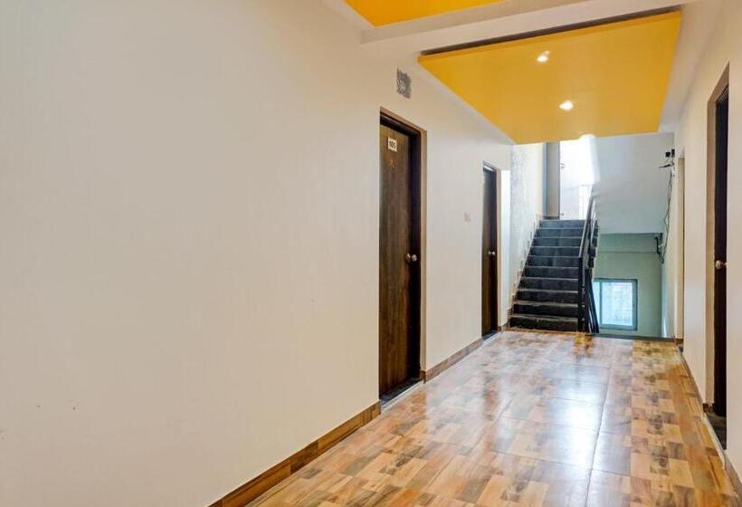 فندق Collection O Casa Inn