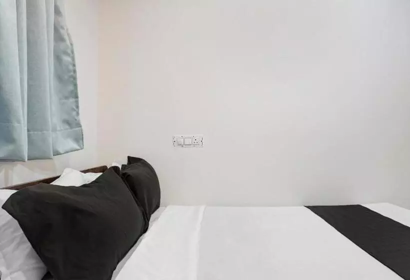 ホテル Collection O Casa Inn