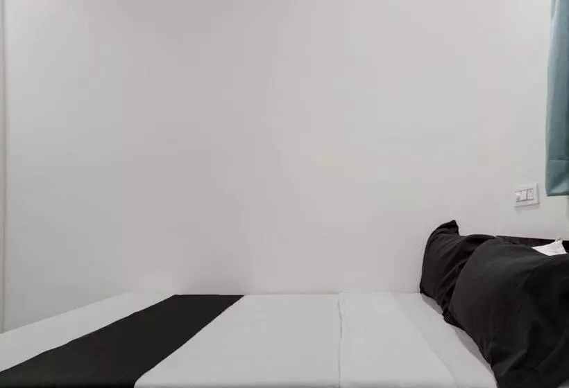 ホテル Collection O Casa Inn