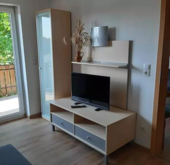 Hotelli Ferienwohnungen Handwerger