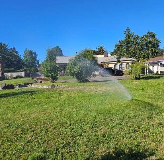 پانسیون Hostal Montesol