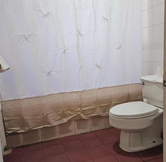 پانسیون Hostal Montesol