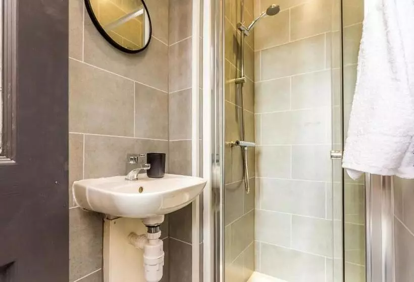 Majatalo Room 04   Sandhaven Rooms Triple