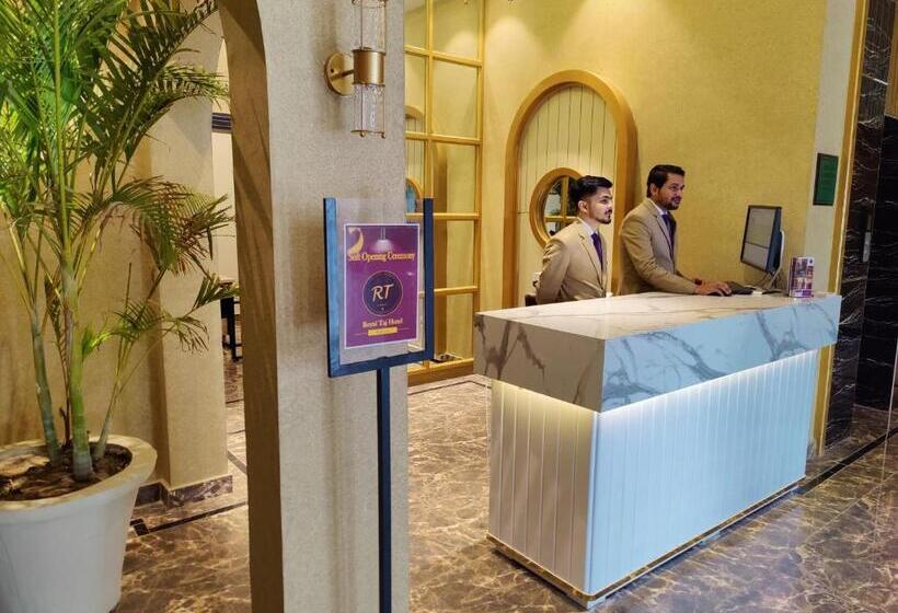 Rt Grace Royal Taj Hotel Sukkur