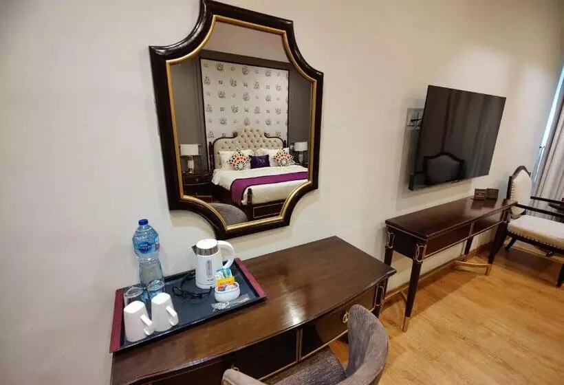 Rt Grace Royal Taj Hotel Sukkur