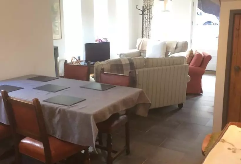 Aamiaismajoitus (B&B) Top House