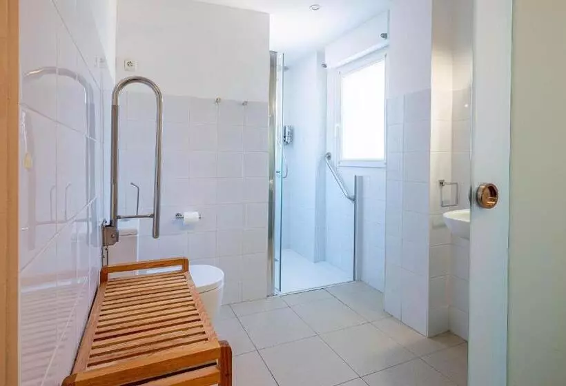 Bista Eder Hotel & Lodge