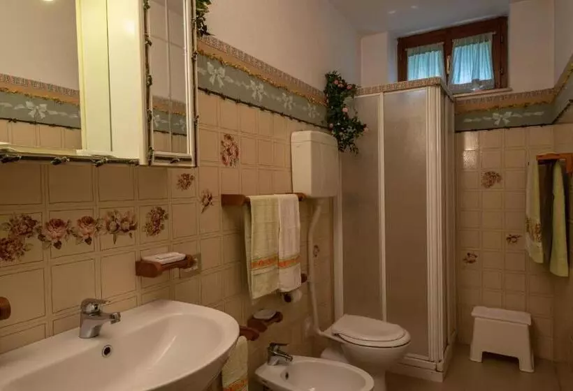 Hotelli Ai Due Pini B&b