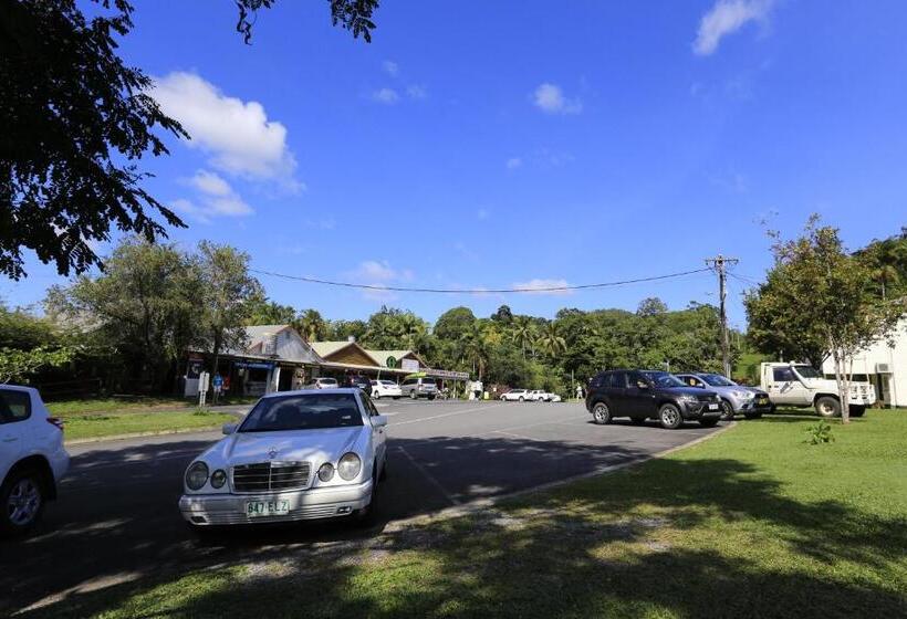 בית מלון כפרי Daintree Riverview Lodges