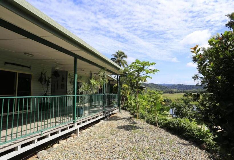 בית מלון כפרי Daintree Riverview Lodges