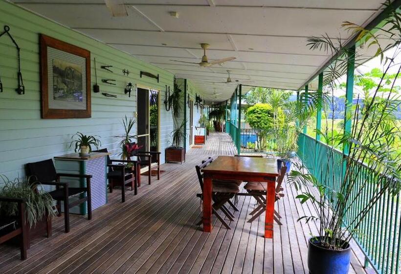 בית מלון כפרי Daintree Riverview Lodges