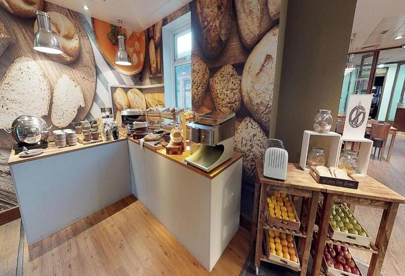 בית מלון כפרי De Vere Horsley Estate