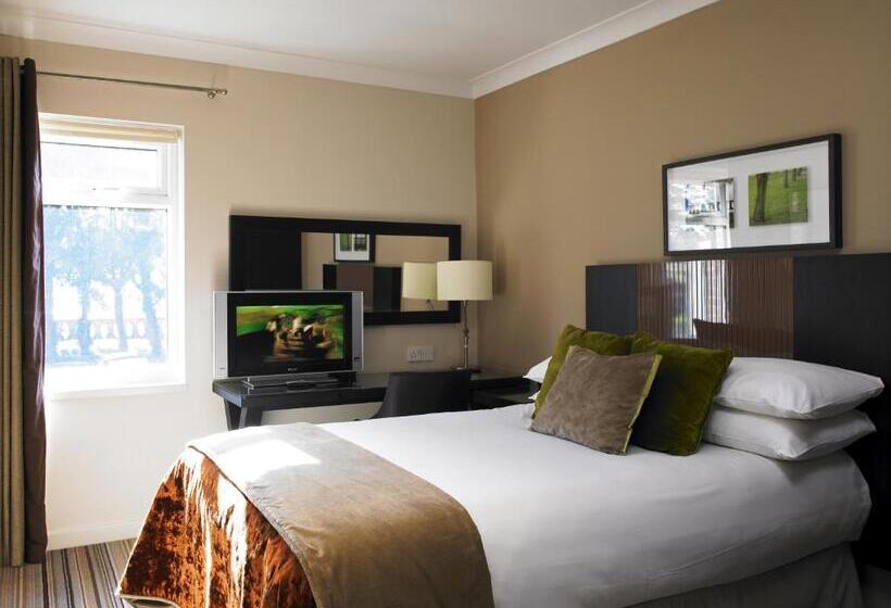 בית מלון כפרי De Vere Horsley Estate