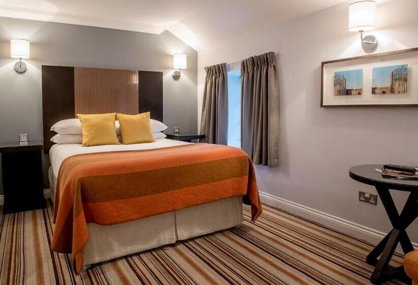 בית מלון כפרי De Vere Horsley Estate