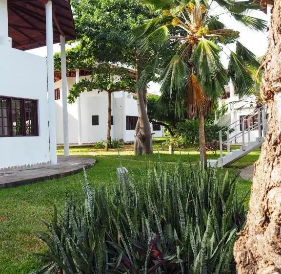 هتل Gecko Resort