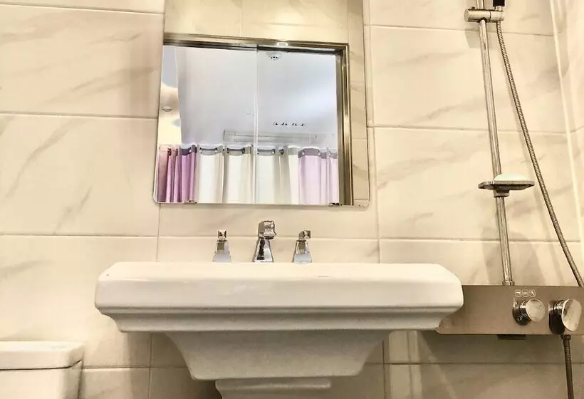 هتل Gukje Business