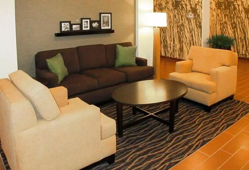 Hotelli Mainstay Suites