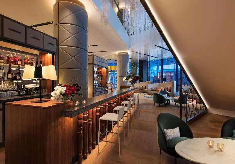 ホテル Sofitel Sydney Darling Harbour
