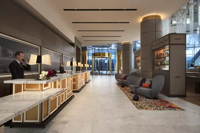 ホテル Sofitel Sydney Darling Harbour