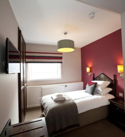 酒店 The Crown Inn