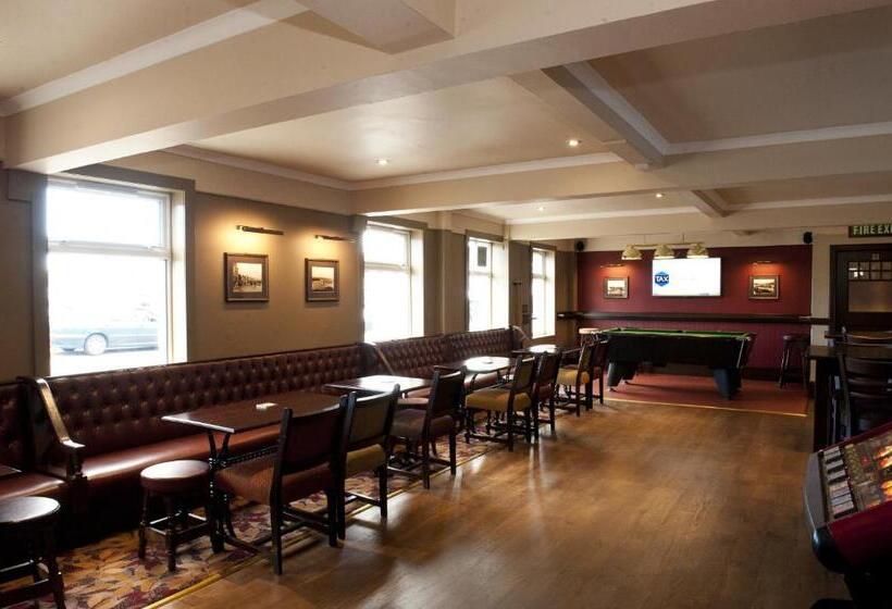 酒店 The Crown Inn