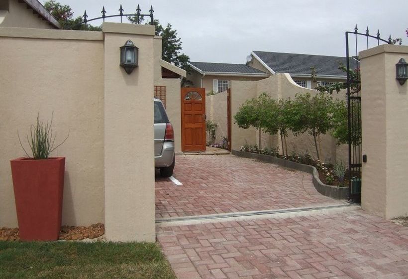 بنسيون Calico Guest House