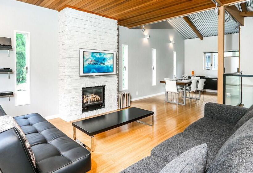 Powdersuites By The Hakuba Collection