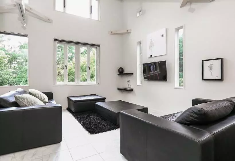 Powdersuites By The Hakuba Collection