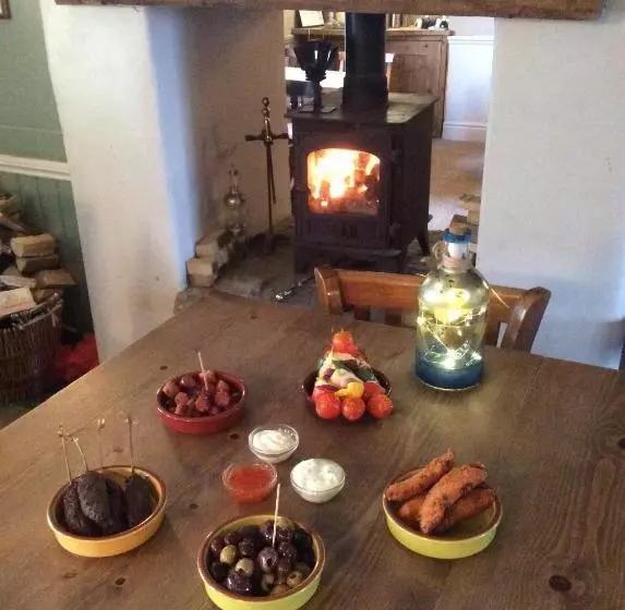The Lord Nelson Inn B&b