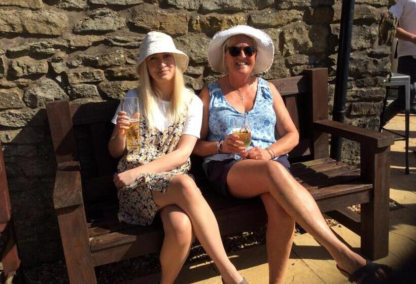 The Lord Nelson Inn B&b