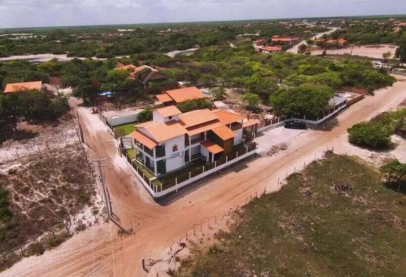 Retkeilymaja Pousada Girassol