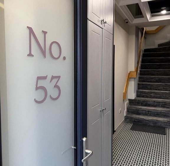 ベッドアンドブレックファースト 53 Luxury Accommodation