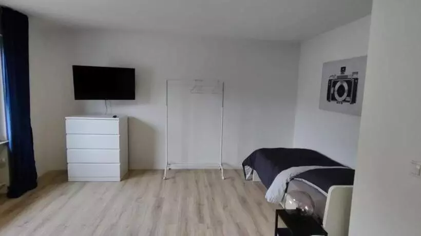 Dwk: Monteurhaus Bei Neuwied