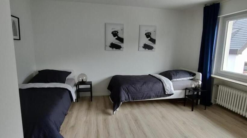 Dwk: Monteurhaus Bei Neuwied