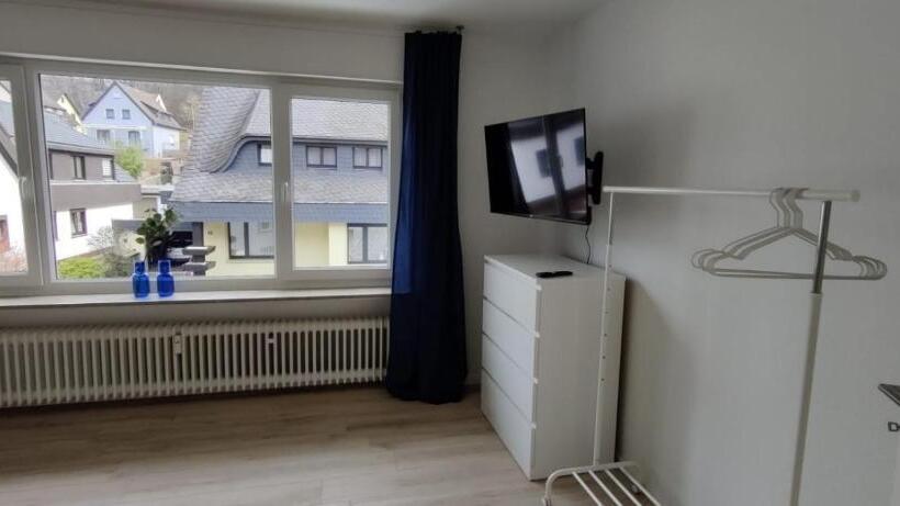 Dwk: Monteurhaus Bei Neuwied