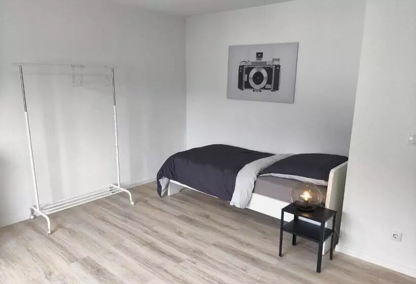 Dwk: Monteurhaus Bei Neuwied