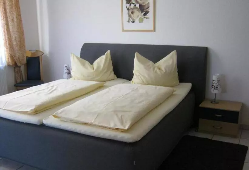 Hotelli Mosel Ferienresidenz Zickzack