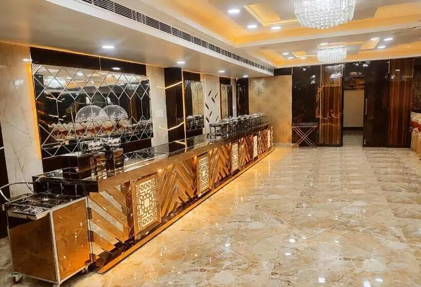 ホテル Jvs Palace