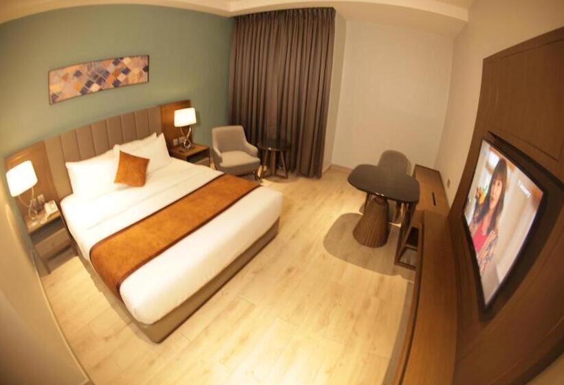 هتل Limeridge Signature