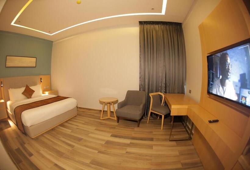 هتل Limeridge Signature